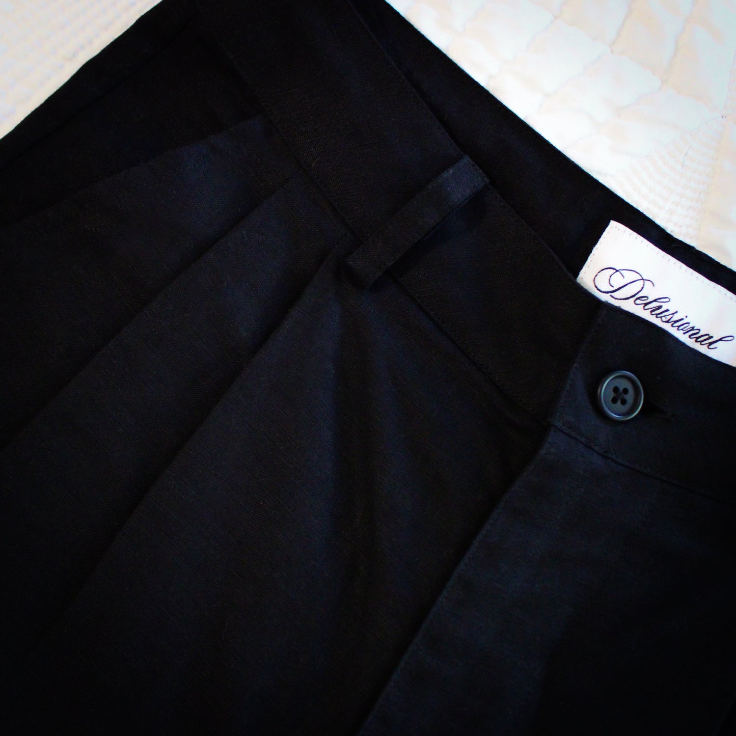 Double pleat detail on premium linen pants